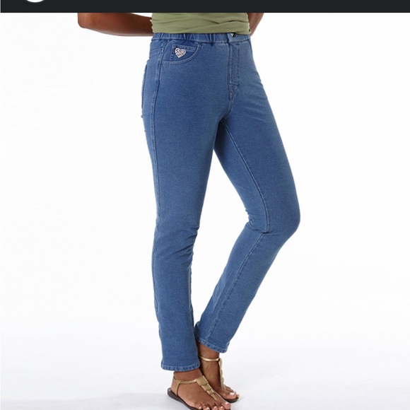 DreameJeanes by Quacker Factory (QVC Release) black pull on pants. Size Medium. - Picture 12 of 12